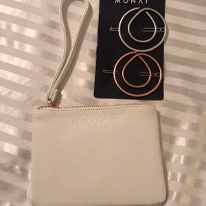 Monat wristlet and hair clips